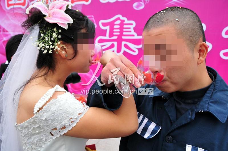 虎王乔与狱友喜结连理