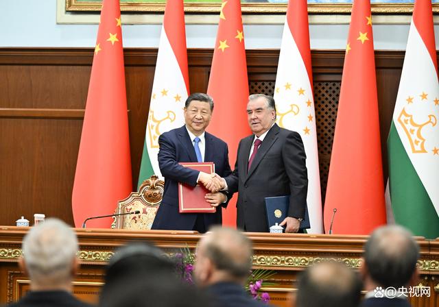伊朗外交部长表示，他将与美国特使就德黑兰核项目进行间接会谈