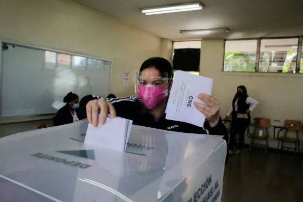 随着地方选举投票结束，保守党将面临数百场失利