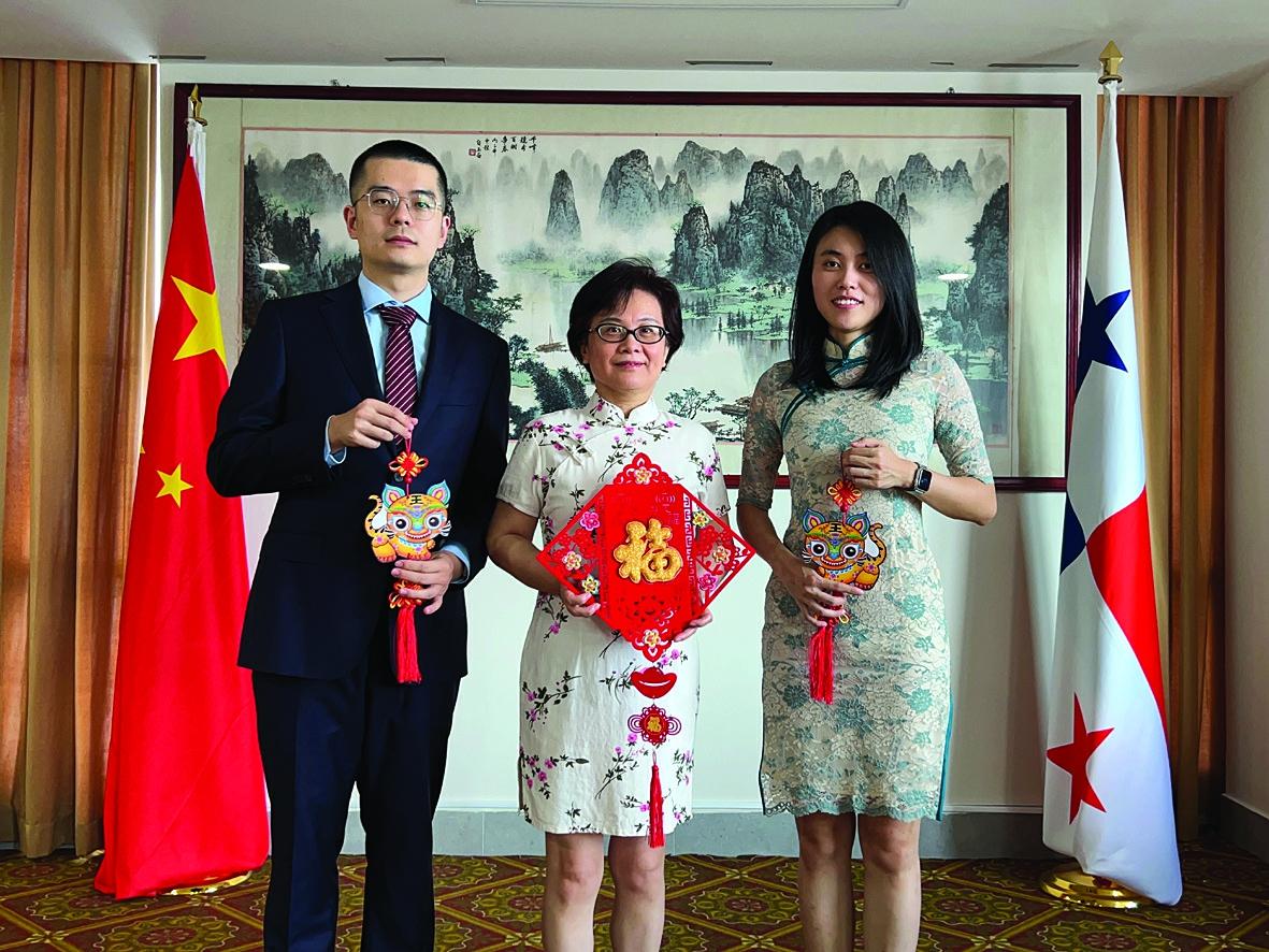 特立尼达和多巴哥在新总理解散议会后举行提前选举